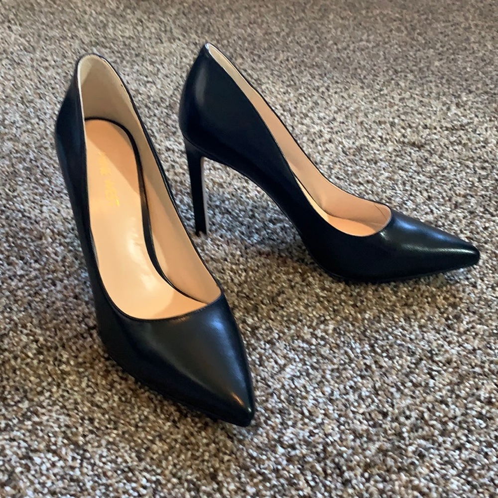 Nine West Tatiana Pointy Toe Pump - Blk Leather 7M